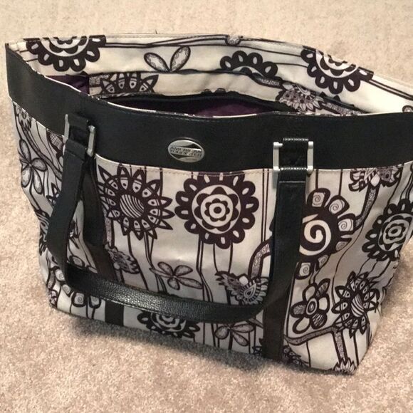 Travel bag  - Picture 2 of 3